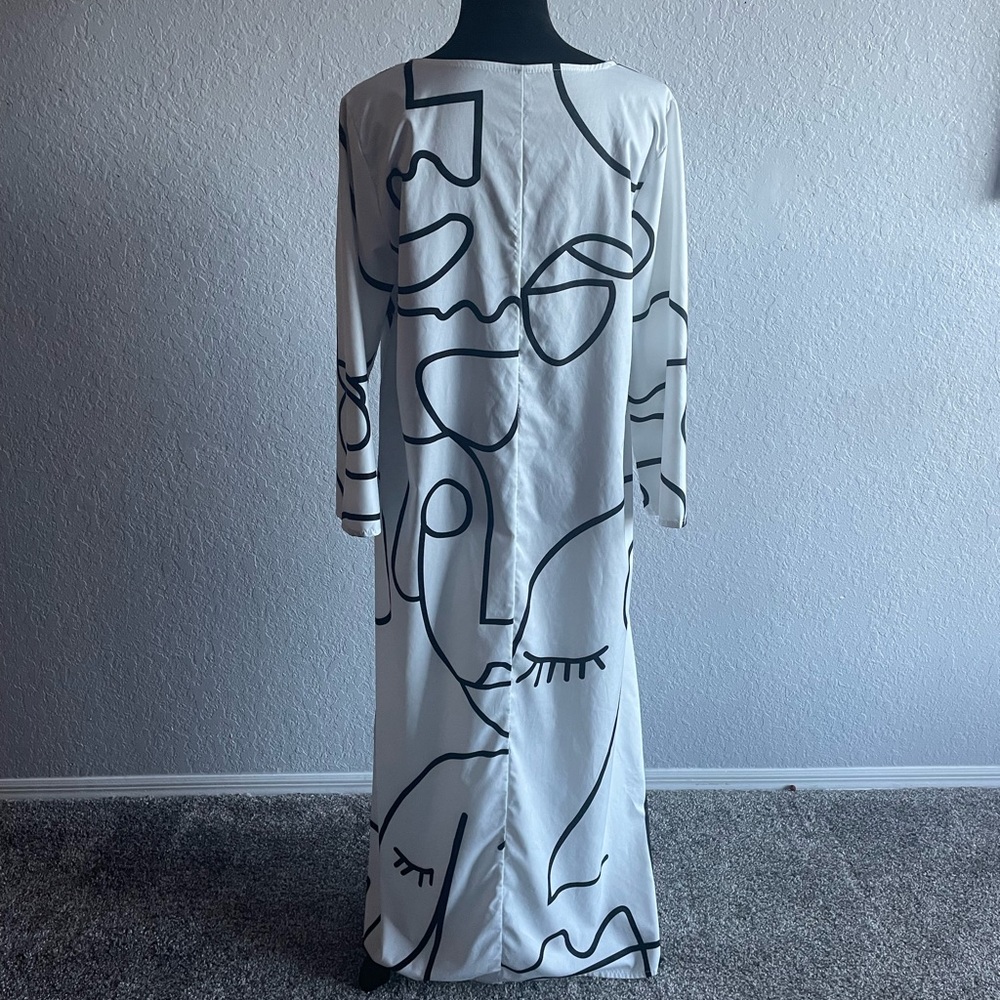 Large Asymmetrical black & white dress no brand. - Picture 2 of 6